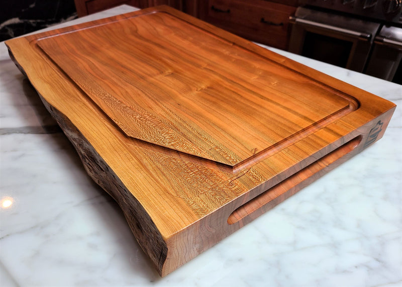 CHERRY LIVE-EDGE (SLICER SERIES) CARVING BOARD